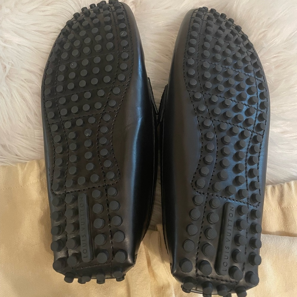 Louis Vuitton Moccasin - Picture 6 of 7